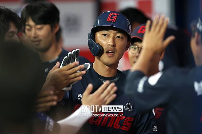 이게 롯데 50-40억 FA들이 처한 현실이다