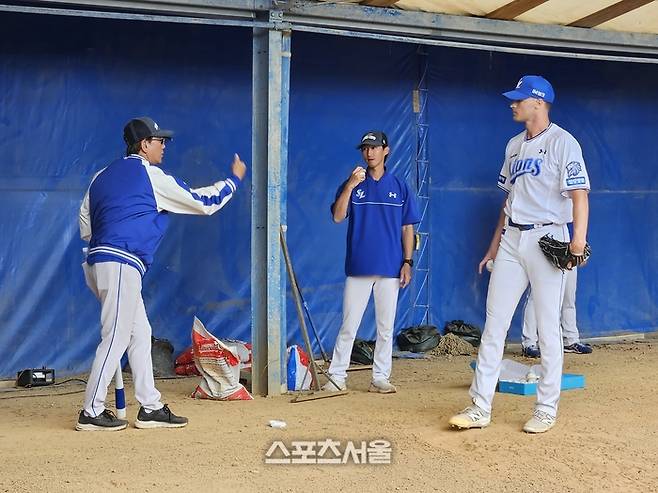 ‘매닝 팔꿈치 수술’ 삼성, 지금이라 차라리 다행인가…‘치료 끝’ 원태인 한국서 MRI 재확인 [SS오키나와in]