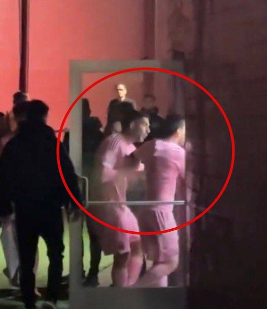 손흥민한테 0-3으로 깨지고 분노 폭발 메시, 트럼프 대통령 만난다...