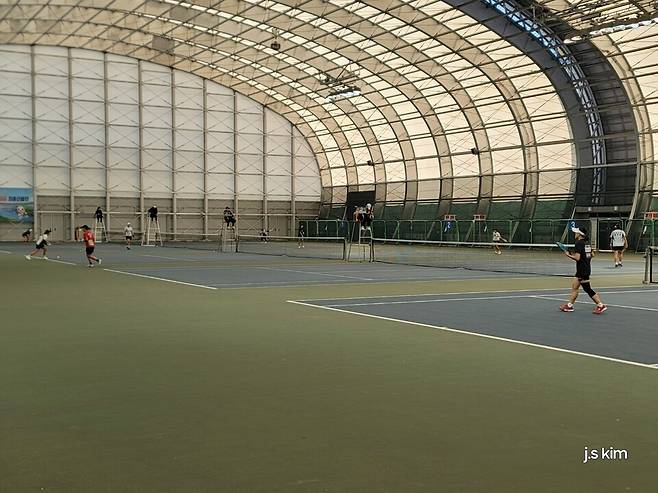 [김종석의 그라운드]