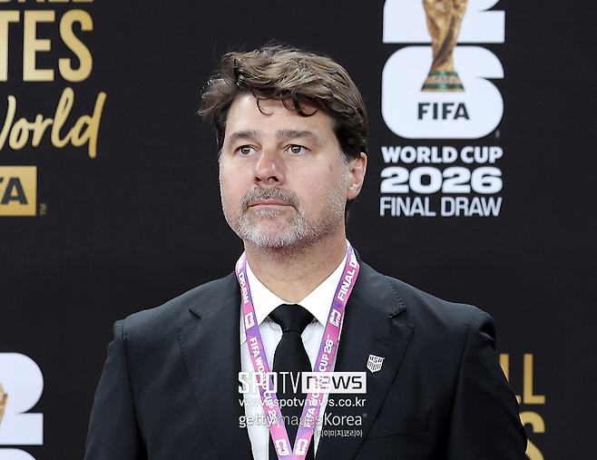 SON 지금 어딨는데, 너무 늦었다…손흥민 가장 잘 썼던 포체티노, 토트넘 복귀 문 열었다