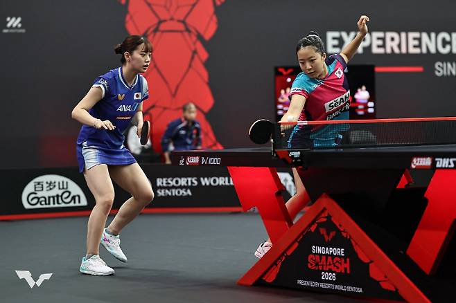 日에이스와 짝 맞춘 신유빈, 女복식 결승서 日톱랭커 미와 조에 0대3패 '2연속 준우승'[싱가포르 스매시]