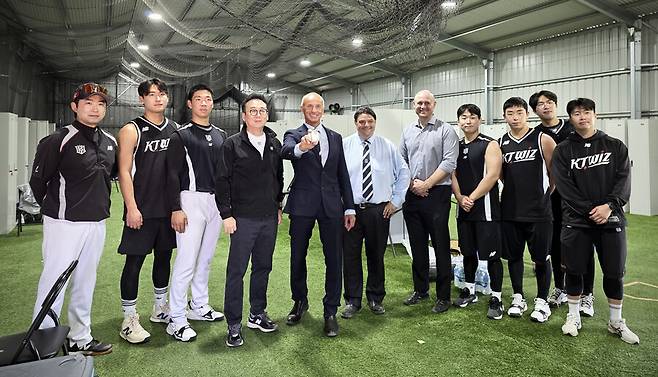 대만서는 롯데 나라 망신, 호주에서는 공중파 출연 환호… 이렇게 극명한 대비라니, 야구가 국격인 시대