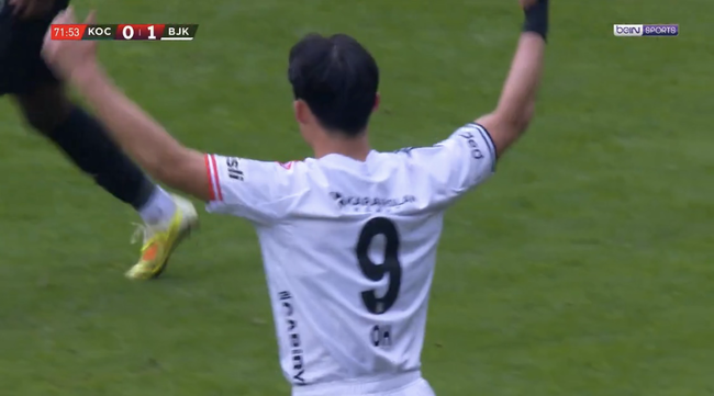 ‘오현규 두 손 들고 분노 폭발’…도움 받을 동료는 없고, 도움 준 동료는 ‘장외 홈런’