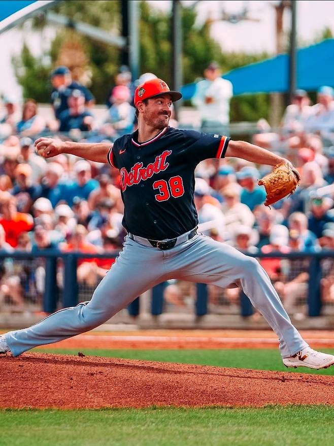 'KBO 역수출 투수' 심상치 않다…시범경기 2G 연속 무실점 투구+최고 156km '쾅'