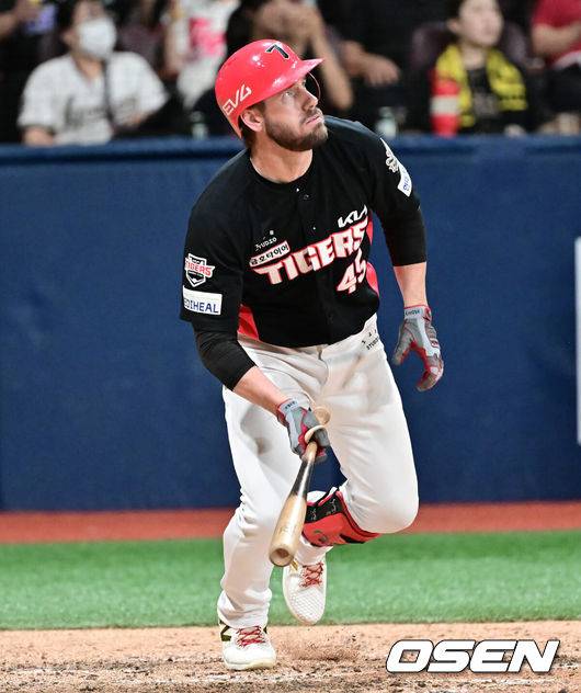 '뜬공, 삼진' KIA 떠나 빅리그 도전 택한 위즈덤, 시범경기서 2타수 무안타 침묵 [SEA 리뷰]