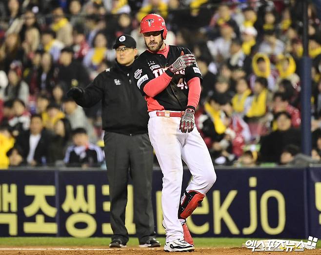 '35홈런에도 KIA와 재계약 불발' 이 선수 어쩌나…시범경기 타율 0.100 부진, 빅리그 재입성 가능할까