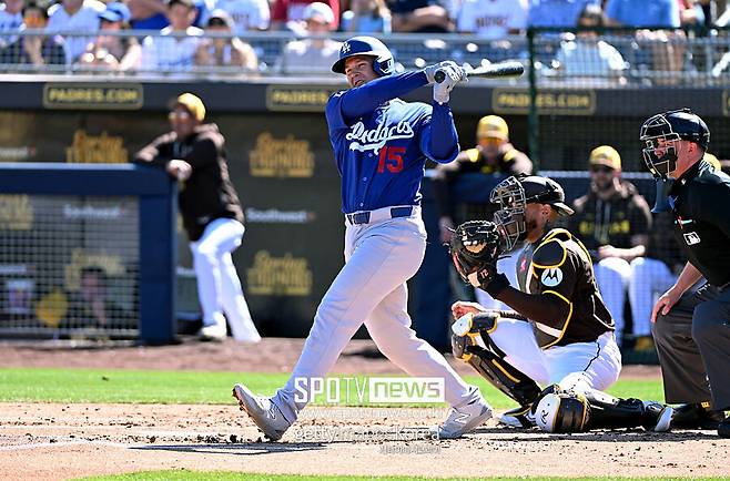 '김혜성 떠나자 홈런 폭발' 오타니급 OPS, 다저스 2루에 새로운 경쟁자 나왔다…로버츠는 흐뭇