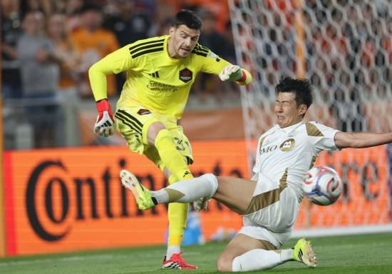 손흥민, 5·6호 도움 쾅쾅+결정력은 폭망…2명 퇴장시킨 것은 '눈길'→LAFC, 휴스턴 2-0 완파+서부 공동 선두 [MLS 리뷰]