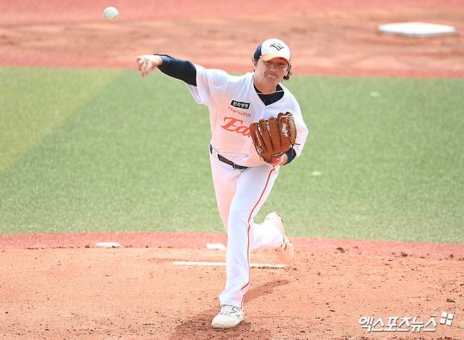 폰세 공백 지운다?…'KKKKK' 한화 새 외인 화이트, KIA와 연습경기 3이닝 무실점