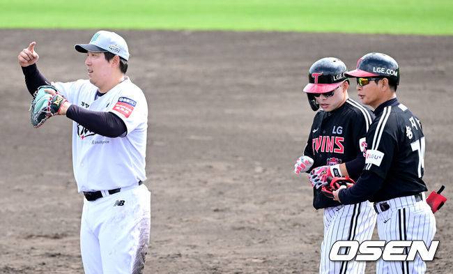 ‘오스틴 3점포+문정빈 솔로포’ LG 14안타 폭발, 8안타 KT와 7-7 무승부...정우영-이정용 실점 아쉽네 [오키나와 리뷰]