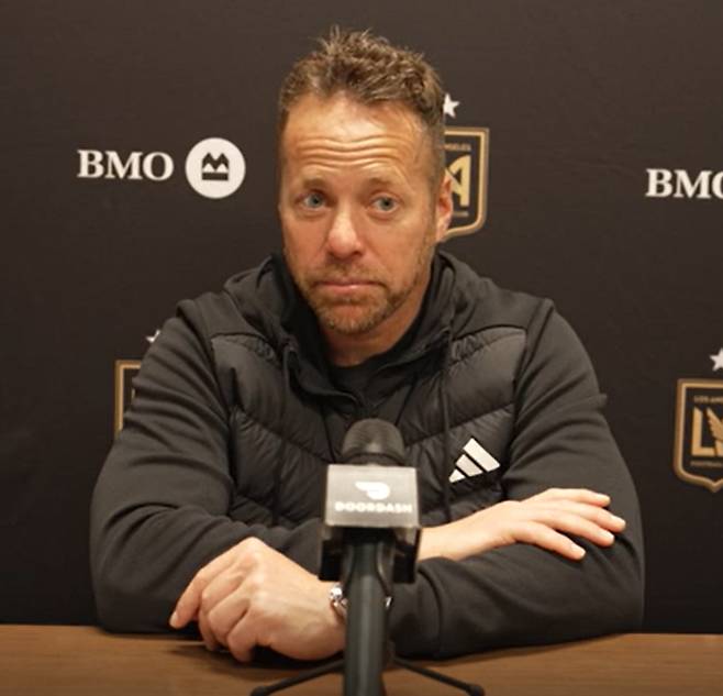 '악' 손흥민 발목 노린 살인 태클→'부상 우려' LAFC 감독 직접 밝혔다