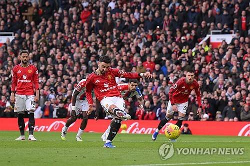 이러다 맨유 우승? '세슈코 결승골 폭발' C 팰리스에 2-1 역전승…7G 무패→빌라 넘고 3위 도약 [EPL 리뷰]