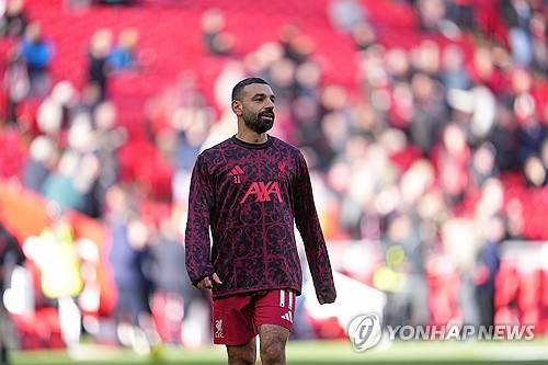 '손흥민 선택이 100% 옳았다?'…살라, 커리어 최장 기간 '무득점 굴욕'→EPL 10경기 연속 0골