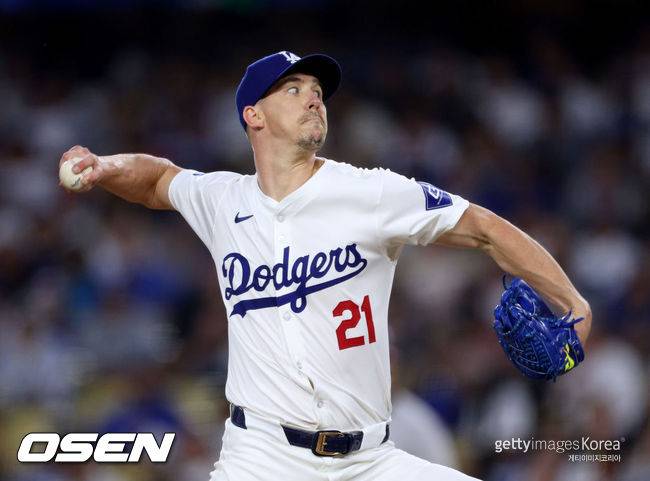 한국 와도 안 통하겠네, 한때 다저스 1선발이었는데…KBO 팀에도 고전하다니