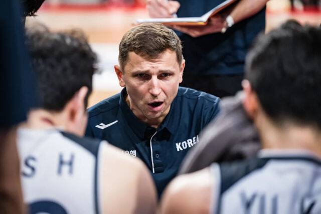 '3·1절 한일전서 패배' 2연패 수렁 빠진 韓 대표팀…마줄스 감독