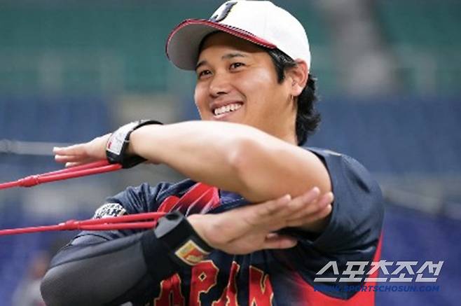 30명 전원 참석 불고기집 회식, 사무라이재팬 음식값은 누가 냈나? 지난해 1485억원 번 오타니 아닌 37세 최연장자 스가노 부담[민창기의 일본야구]