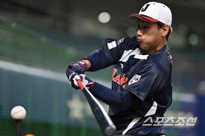 30명 전원 참석 불고기집 회식, 사무라이재팬 음식값은 누가 냈나? 지난해 1485억원 번 오타니 아닌 37세 최연장자 스가노 부담[민창기의 일본야구]