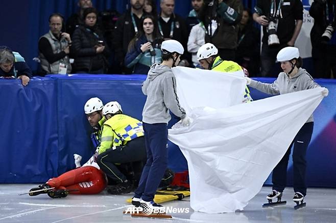 '스케이트 날에 안면 베인' 쇼트트랙 스타, 수술 후 얼굴 '절반' 가린 안타까운 근황