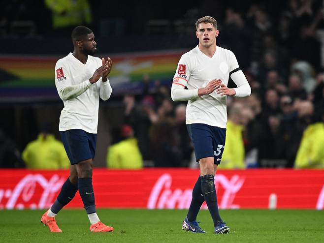 토트넘 수비수 '작심 결정', 손흥민 없으니 떠난다...