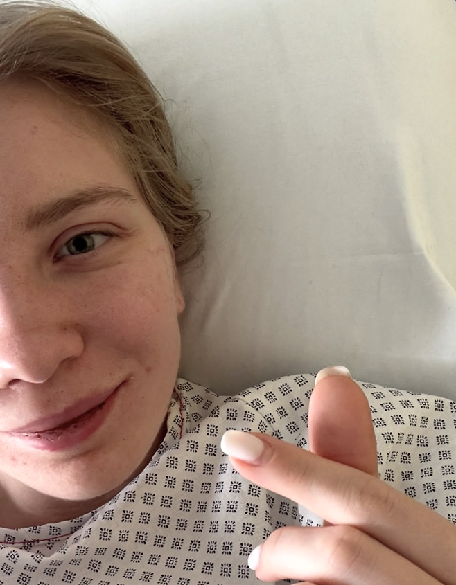 '피 철철' 스케이트 날이 얼굴로...女 쇼트트랙 선수, 수술 후 폴란드 복귀 근황 공개