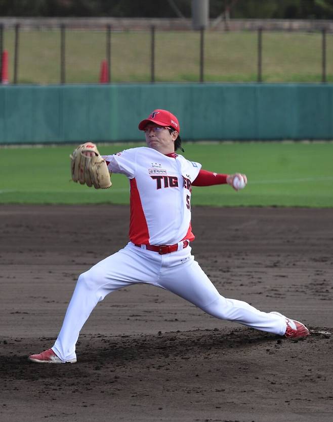 ‘윤도현 홈런포+황동하-김범수 호투’ 15안타 폭발 KIA, 삼성 꺾고 드디어 연습경기 첫 승 신고