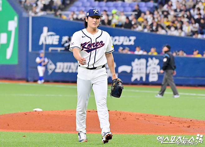 1회 '156km/h' 퍼펙트→2회 '3실점' 와르르 왜? '국대 1선발' 부진 이유 있었네…