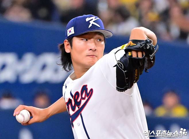 1회 '156km/h' 퍼펙트→2회 '3실점' 와르르 왜? '국대 1선발' 부진 이유 있었네…