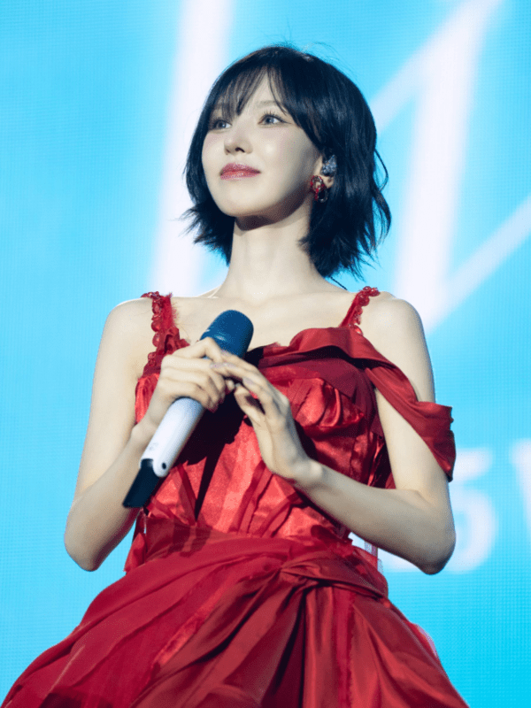 日 도쿄돔이 들썩! 한국의 '빨간 맛' 제대로 보여준다...레드벨벳 웬디→쟈니→우영, 韓 대표팀 시구자로 총출동