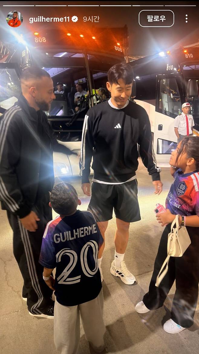 손흥민과의 '가족 인증샷 자랑' 절대로 참을 수 없었다, 아들+딸 총출동 '월클의 품격'....