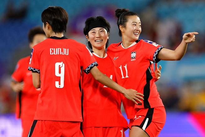 '슈팅만 무려 33개' 女 축구 대표팀, 아시안컵 첫 경기 이란전 3-0 승리