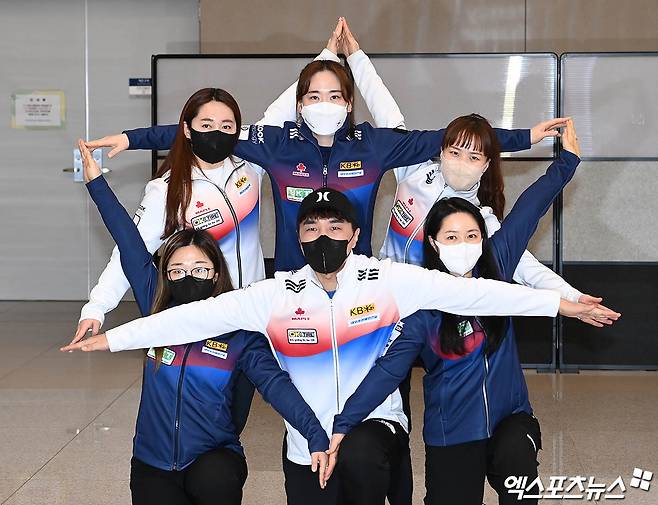 [오피셜] '평창 여자컬링 銀메달' 팀 킴 공식 해체…