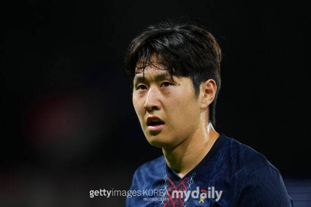 '이강인, PSG 반전의 주인공'…'루이스 엔리케가 이적 불허, 재계약 논의한다'