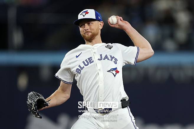 연봉 20억 잃은 것도 서러운데…