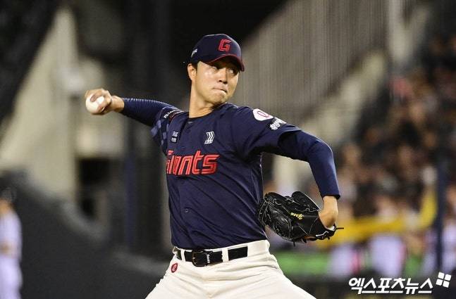 롯데 깜짝 비화! 'ERA 8.23 최악투' 외국인, 그런데 '160km 파이어볼러' 만들었다고?…