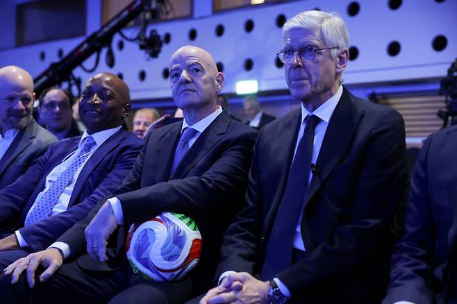 '침투 장인' 손흥민 득점 폭발 초대형 호재, 벵거룰 시범 도입...미국 옆 캐나다서 시작