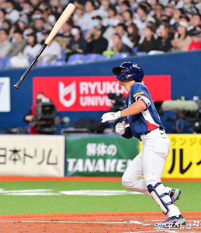 日 또또 무너졌다!…김도영, 방망이 던지며 좌중월 스리런 홈런 '쾅'→한국 2회 6-0 리드 [오사카 라이브]