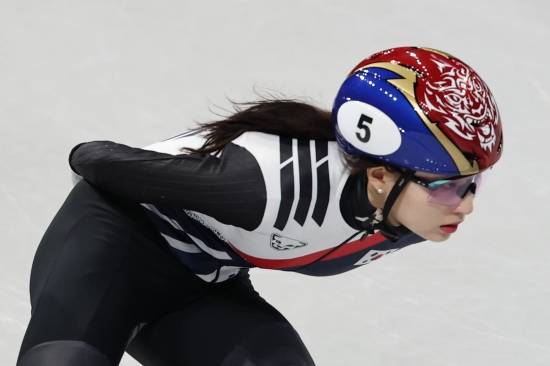 [단독] '올림픽 레전드' 최민정, 쇼트트랙 세계선수권 불참한다…최지현이 출전할 듯→황대헌·임종언·김길리는 참가