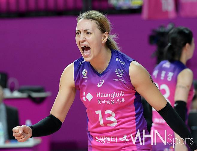 前 흥국생명 옐레나, 중국에서 러시아 슈퍼리그로 이적...팀은 5연승 질주