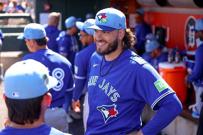 '한국에선 보기 힘든 일' 폰세가 난타당했다…게다가 마이너리거 상대였다니