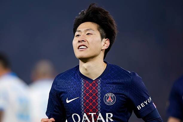 '강인, 제발 남아주겠니..' PSG, 헐레벌떡 '이강인 붙잡기' 올인…