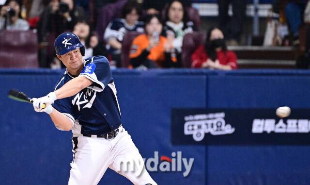 “타이밍 전혀 안 맞네요, 접근 방식 바꿔야” 307억원의 남자, 노시환이 수상하다…이대호 쓴소리 폭발