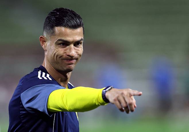 '목숨 살려' 호날두 이란 미사일 공격→사우디 긴급 탈출? '1200억' 전용기 스페인 마드리드 도착 확인