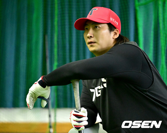 KIA 구할 귀인 누구일까...꽃감독은 왜 새로운 우익수 학수고대하나 [오!쎈 오키나와]