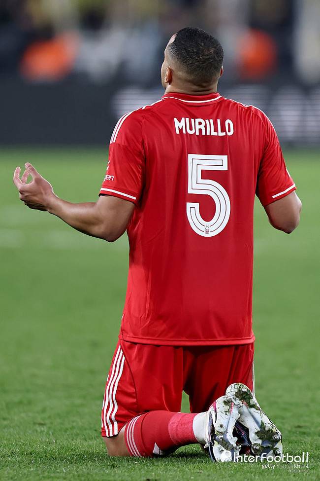 '손흥민 리더십'만 못한 '캡틴'에 지쳤나