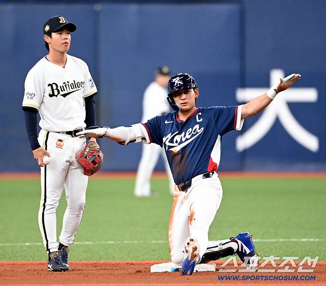 '韓 진짜 사고 치나' 쾅쾅쾅! 노시환표 비행기 세리머니 빛났다…