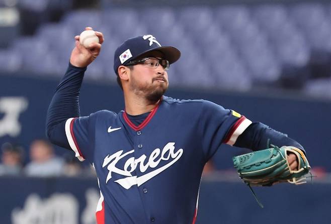 던지는 족족 日 타자 방망이 박살…류현진급 특급 투수에 기대감 커진 대표팀