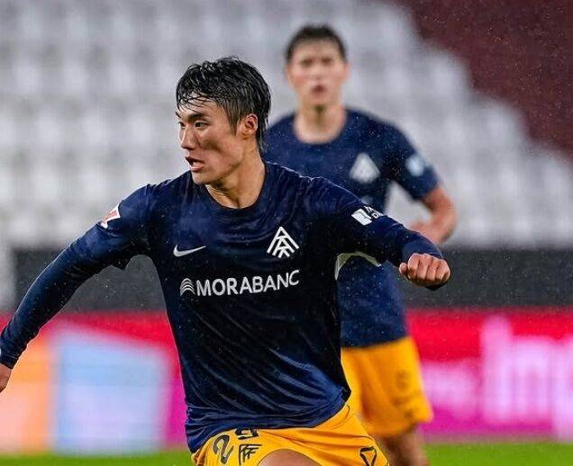 손흥민처럼 원더골 넣고 찰칵 세리머니…'시즌 6호골' 한국 유망주, 스페인 2부리그서 팀내 최다골