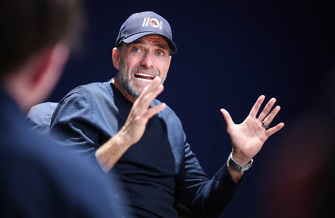 알론소 전격 경질, 아르벨로아 소방수→