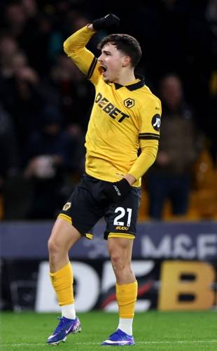 울버햄프턴, 리버풀 2-1 격파…최하위 탈출 희망 이어가